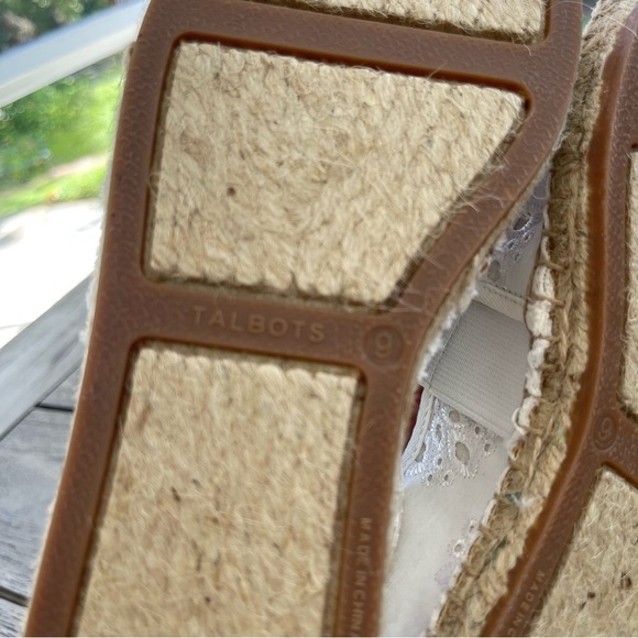 Talbots Izzy White Eyelet Espadrille Slip-On Shoes Womens Size 9 - Picture 8 of 9